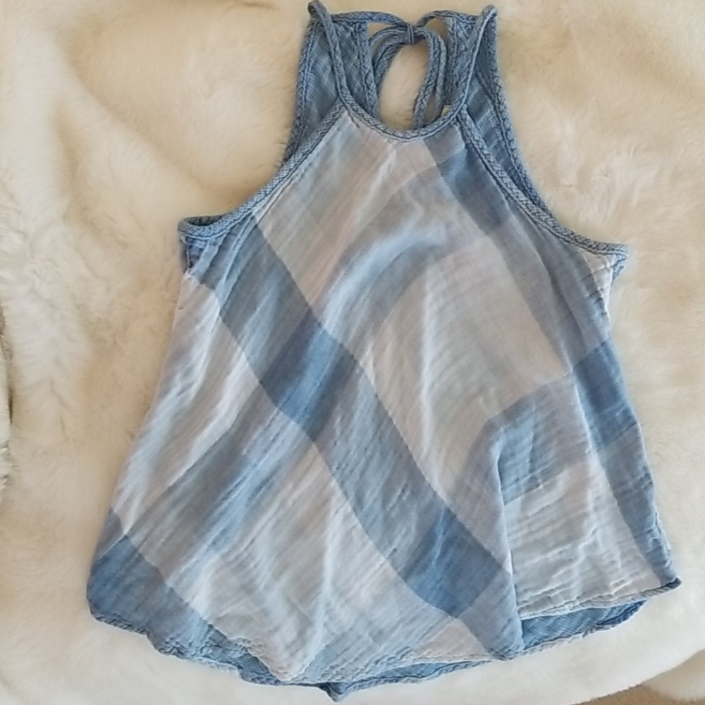 Cloth and stone tank top